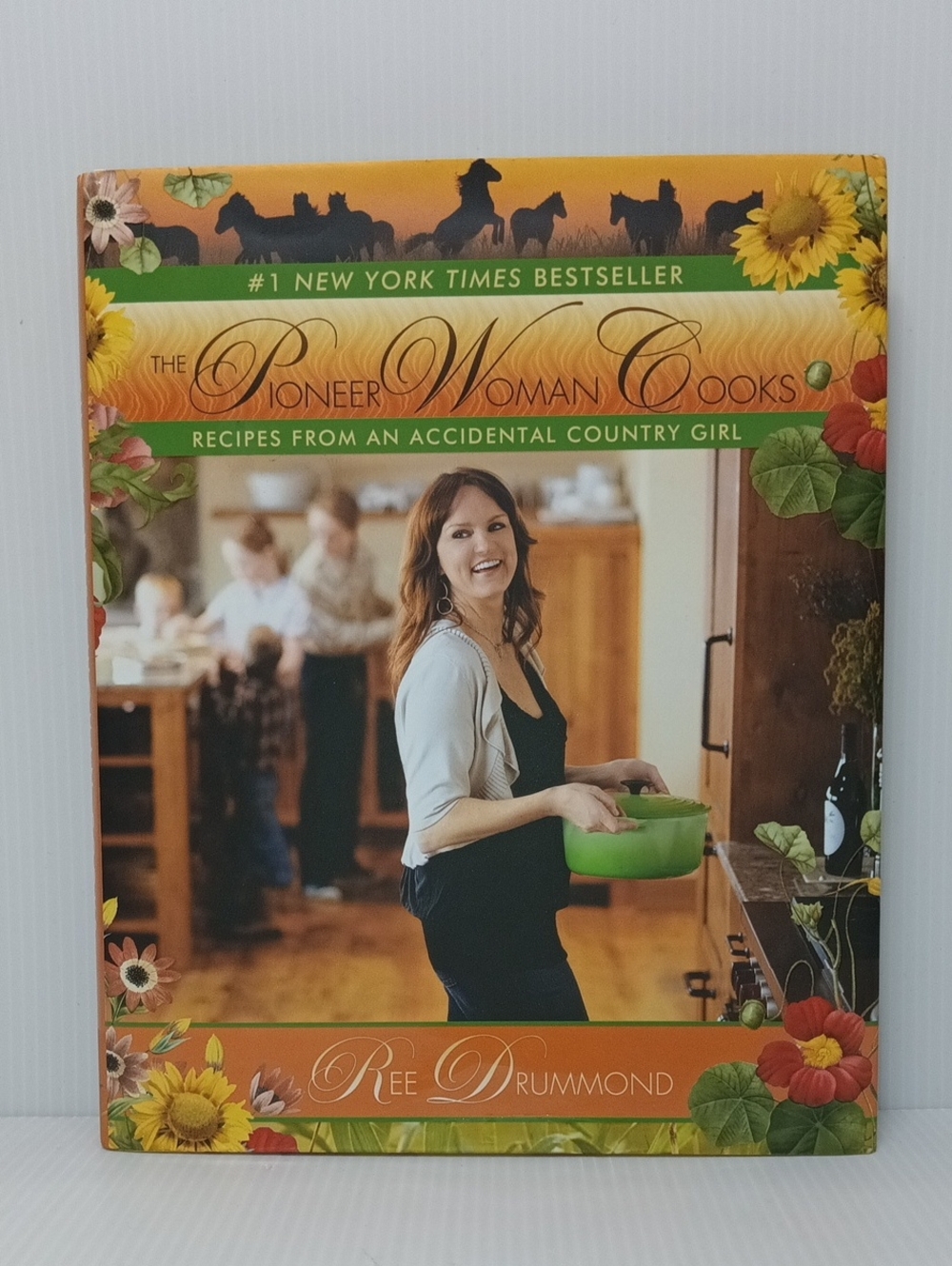 The Pioneer Woman Cooks Cookbook - Recipes From An Accidental Country Girl
